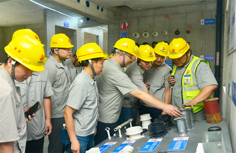 为进一步推进优质客户高效履约，提升交付品质、达成客户满意，2025年6月25日，环球360建设集团在上海组织召开2025年越秀地产、华润置业客户履约推进会。